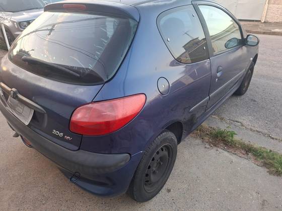 PEUGEOT 206 1.0 SOLEIL 16V GASOLINA 2P MANUAL PEUGEOT 206 1.0 SOLEIL 16V GASOLINA 2P MANUAL